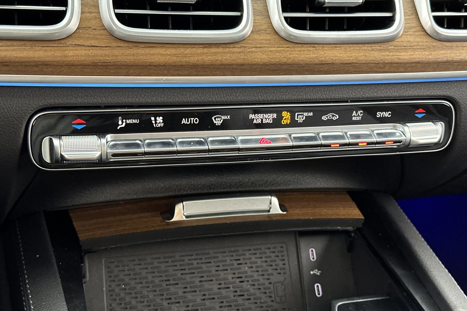 Certified 2025 Mercedes-Benz GLE 350 4MATIC image 23