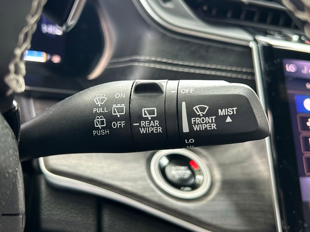 Certified 2024 Jeep Grand Cherokee Limited w/ Black Appearance Package image 51