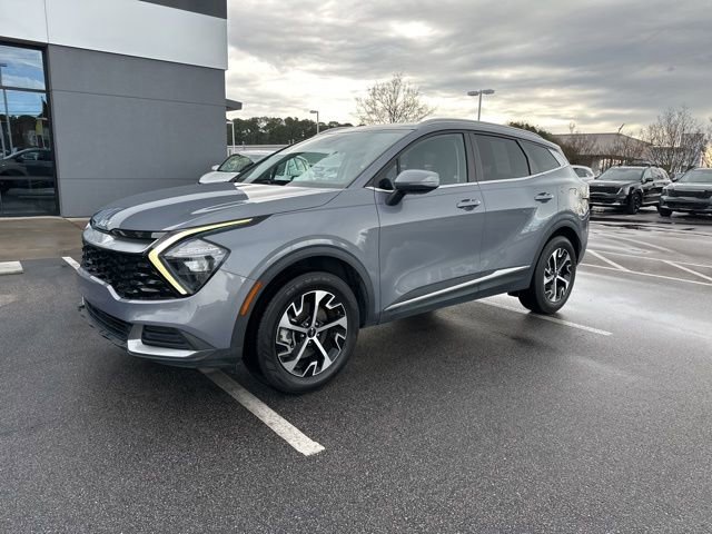 Used 2023 Kia Sportage EX image 4
