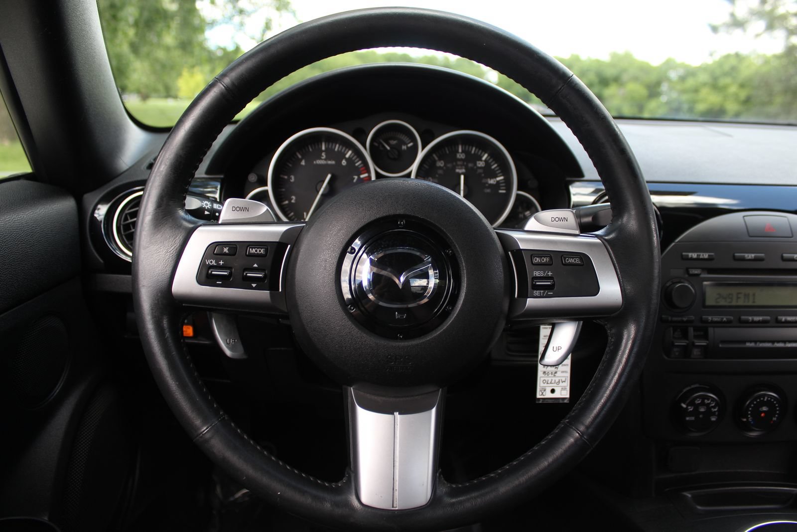 Used 2006 MAZDA MX-5 Miata Touring RWD image 13