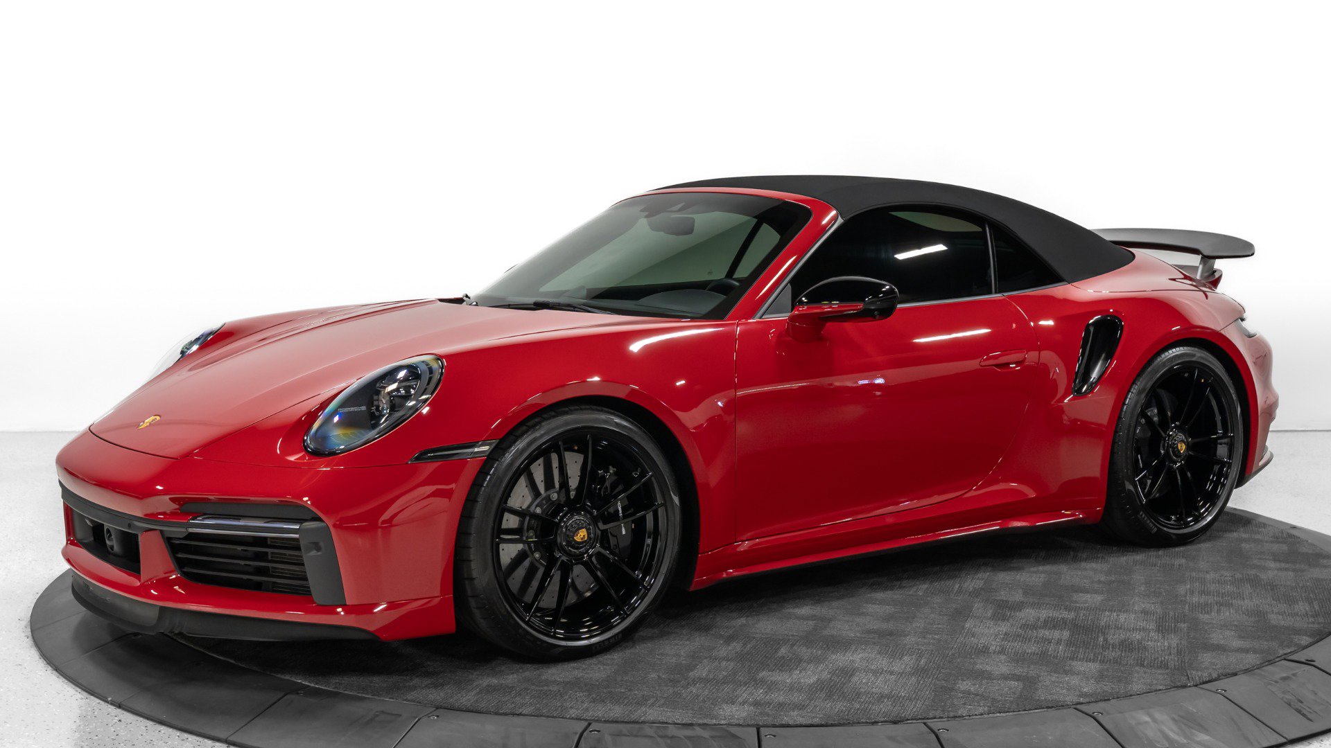 Used 2021 Porsche 911 Turbo S image 15