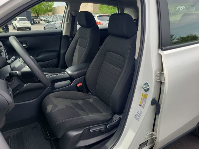 Used 2023 Honda HR-V LX image 19