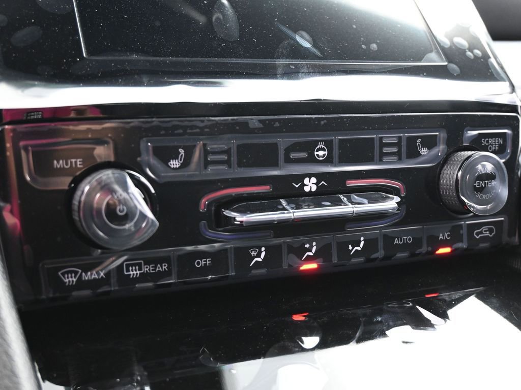 New 2025 Jeep Grand Cherokee Altitude image 22