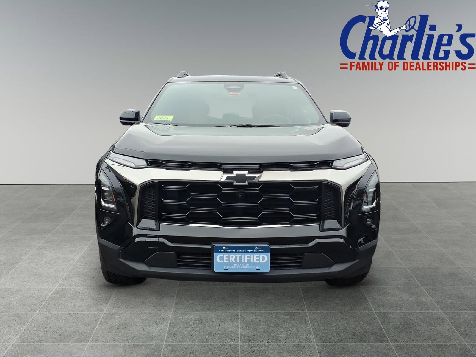 Used 2025 Chevrolet Equinox ACTIV w/ Safety and Technology Package AWD/4WD image 2