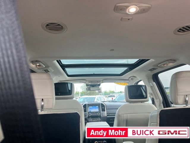 Used 2018 Ford Expedition Max Platinum AWD/4WD image 16