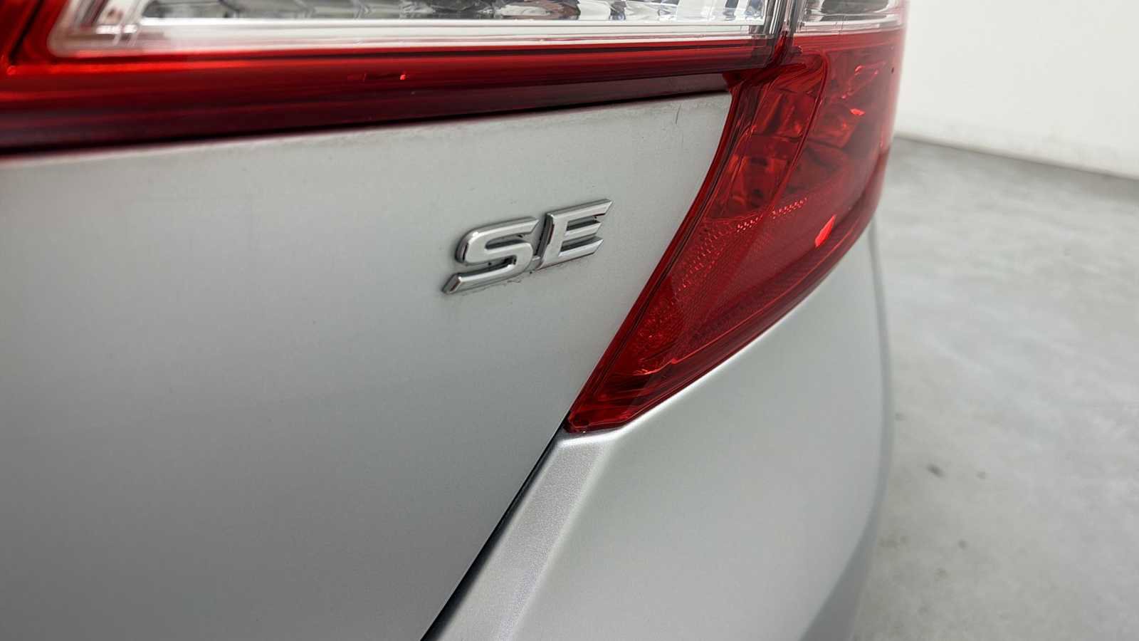 Used 2014 Toyota Camry SE image 27