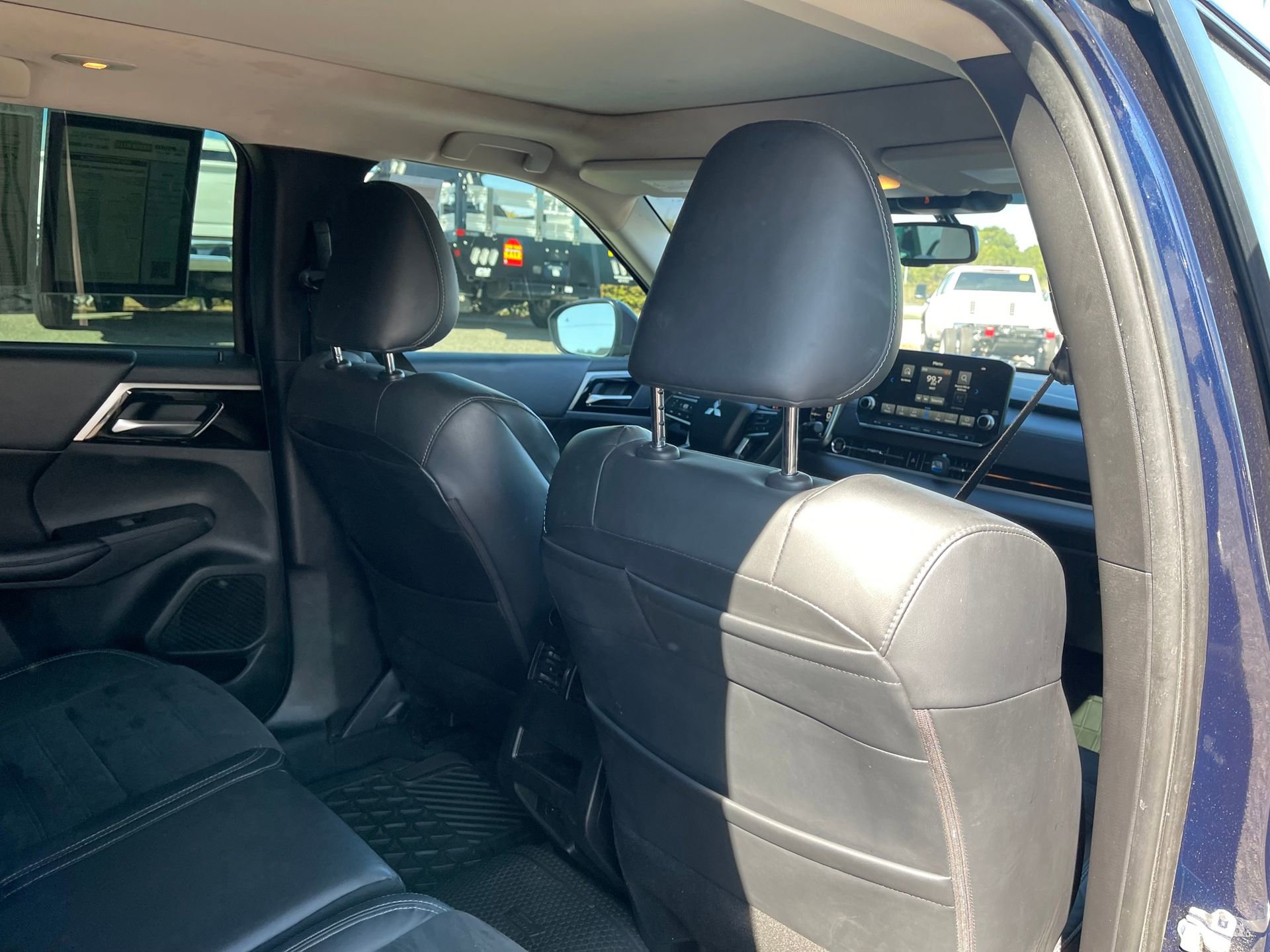 Used 2022 Mitsubishi Outlander SEL Black Edition image 26