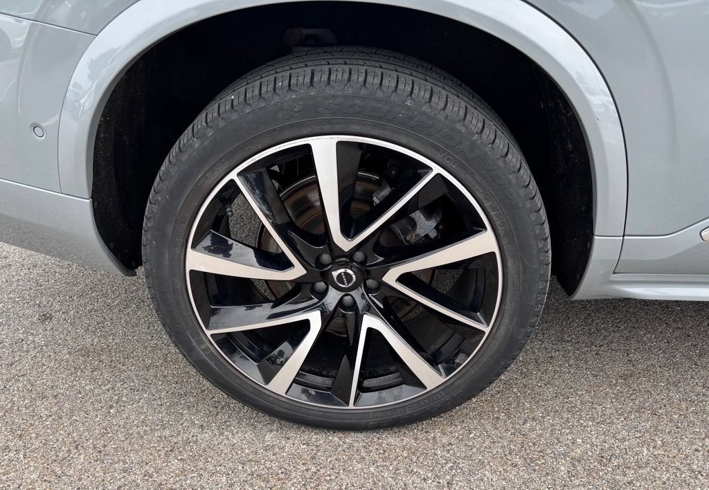 Used 2024 Volvo XC90 B6 Plus AWD/4WD image 36