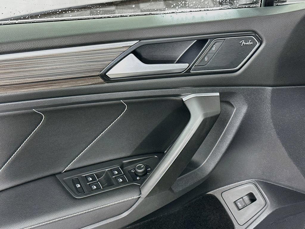 Used 2022 Volkswagen Tiguan SEL R-Line AWD/4WD image 23