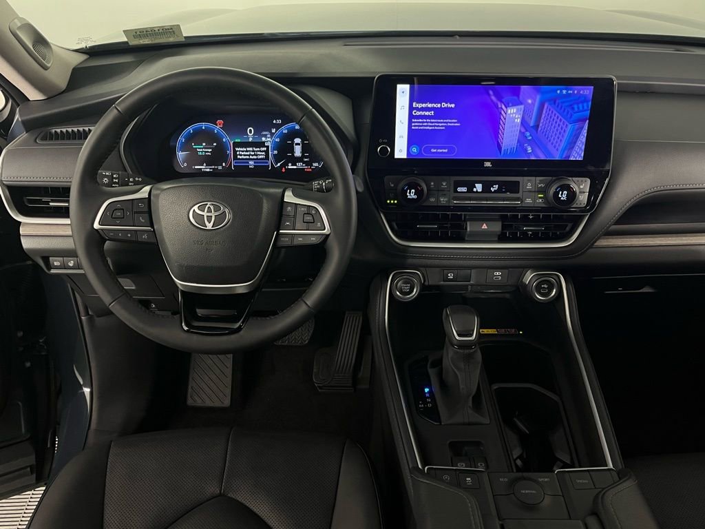 Used 2025 Toyota Grand Highlander FWD image 14
