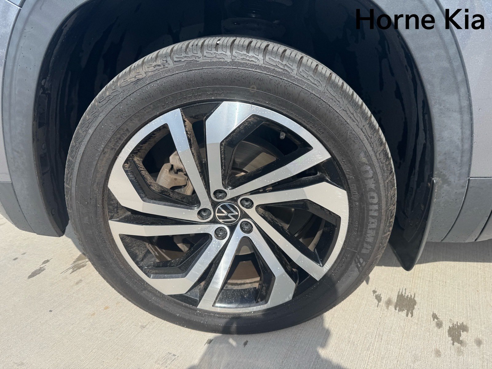 Used 2020 Volkswagen Atlas Cross Sport SEL Premium AWD/4WD image 8