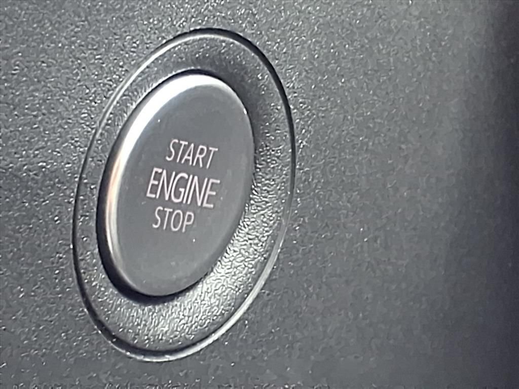 New 2025 Volkswagen ID.4 Pro RWD image 13
