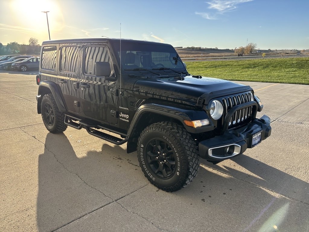 Used 2018 Jeep Wrangler Unlimited Sahara w/ Dual Top Group image 3