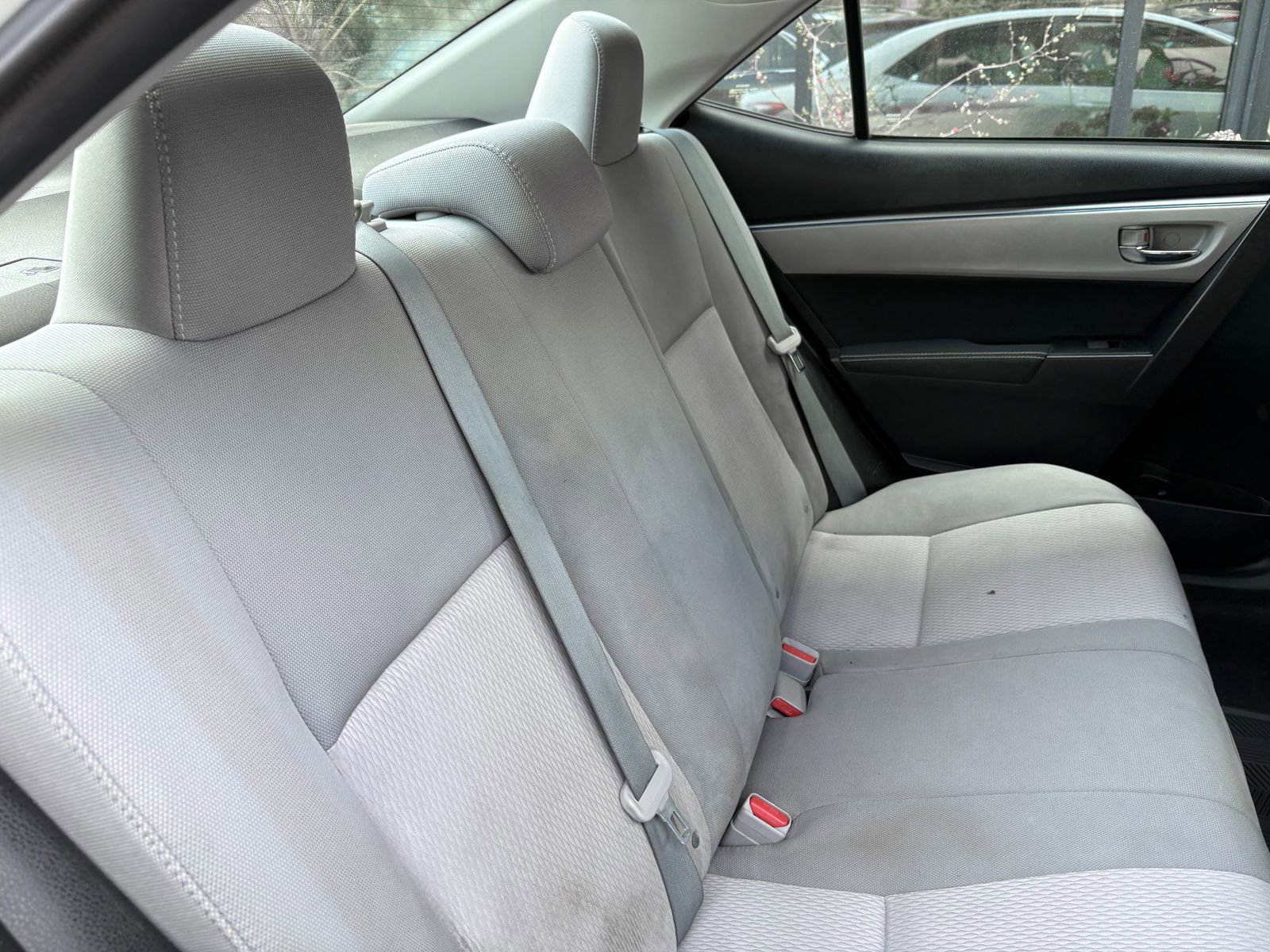 Used 2014 Toyota Corolla LE FWD image 21