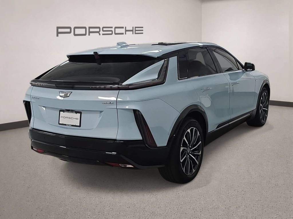 Used 2025 Cadillac Lyriq Sport RWD image 7