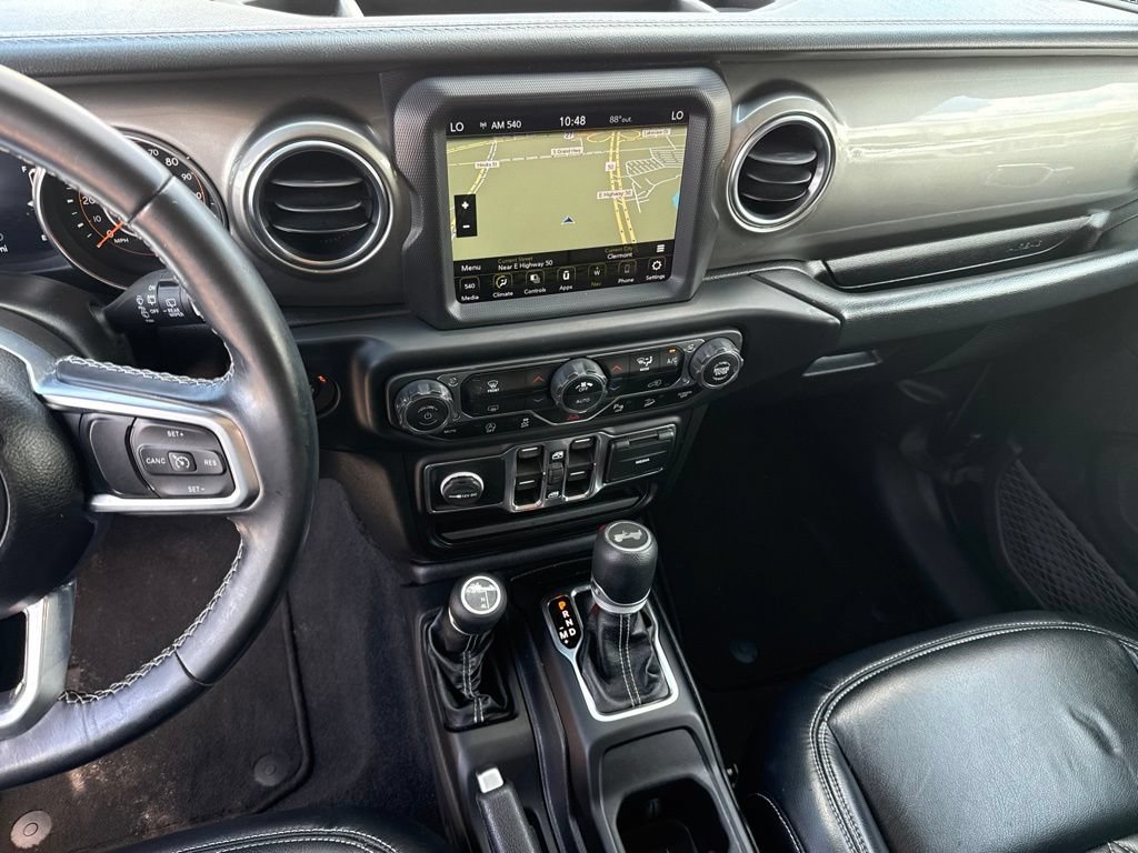 Used 2021 Jeep Wrangler Unlimited Sahara AWD/4WD image 8