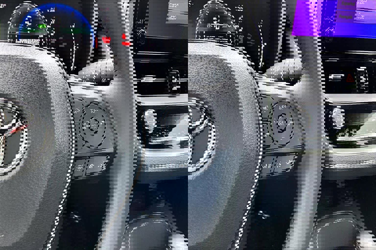 Certified 2023 Toyota Corolla XSE image 24