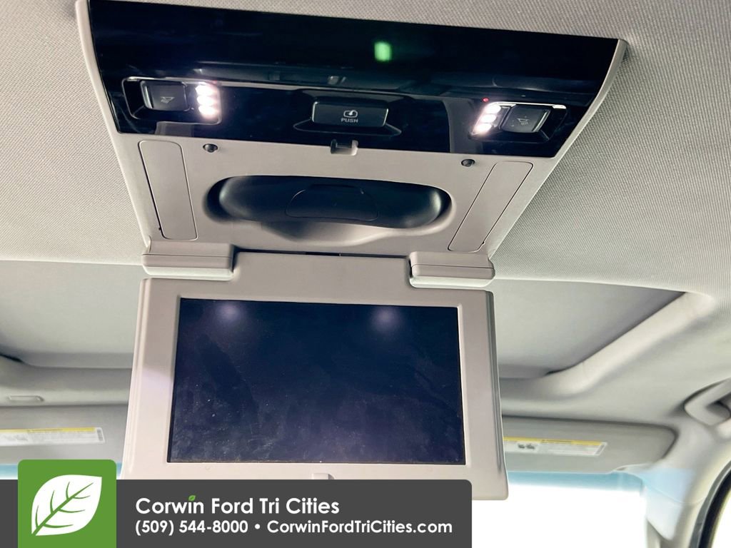 Used 2019 Chevrolet Suburban LT image 32