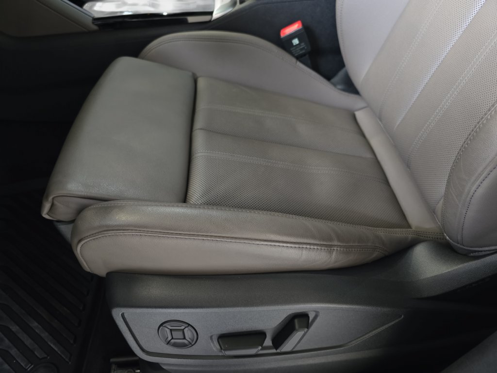 Certified 2025 Audi Q5 Prestige AWD/4WD image 28