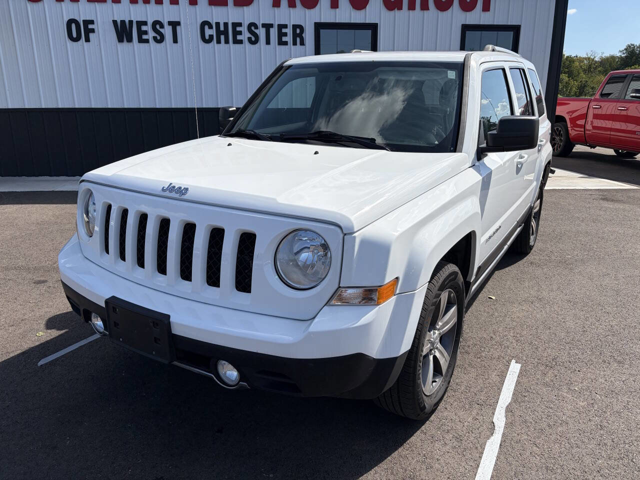Used 2017 Jeep Patriot High Altitude image 3