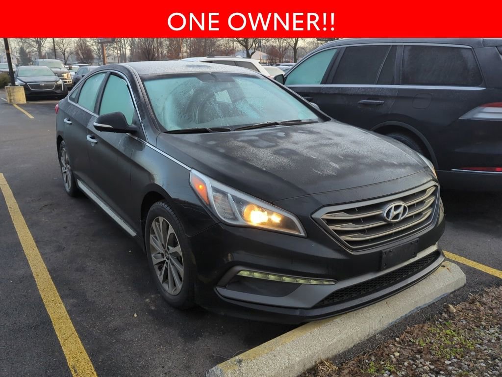 Used 2016 Hyundai Sonata Sport w/ Option Group 02 image 3