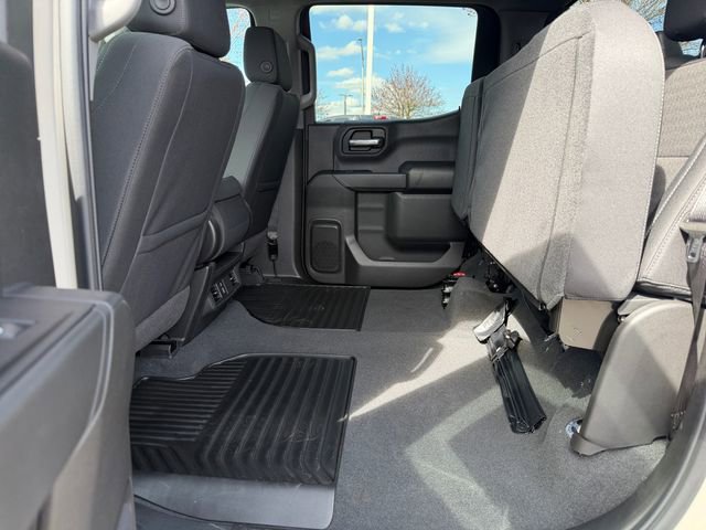 New 2026 Chevrolet Silverado 1500 Custom Trail Boss w/ LPO, Dark Essentials Package AWD/4WD image 30