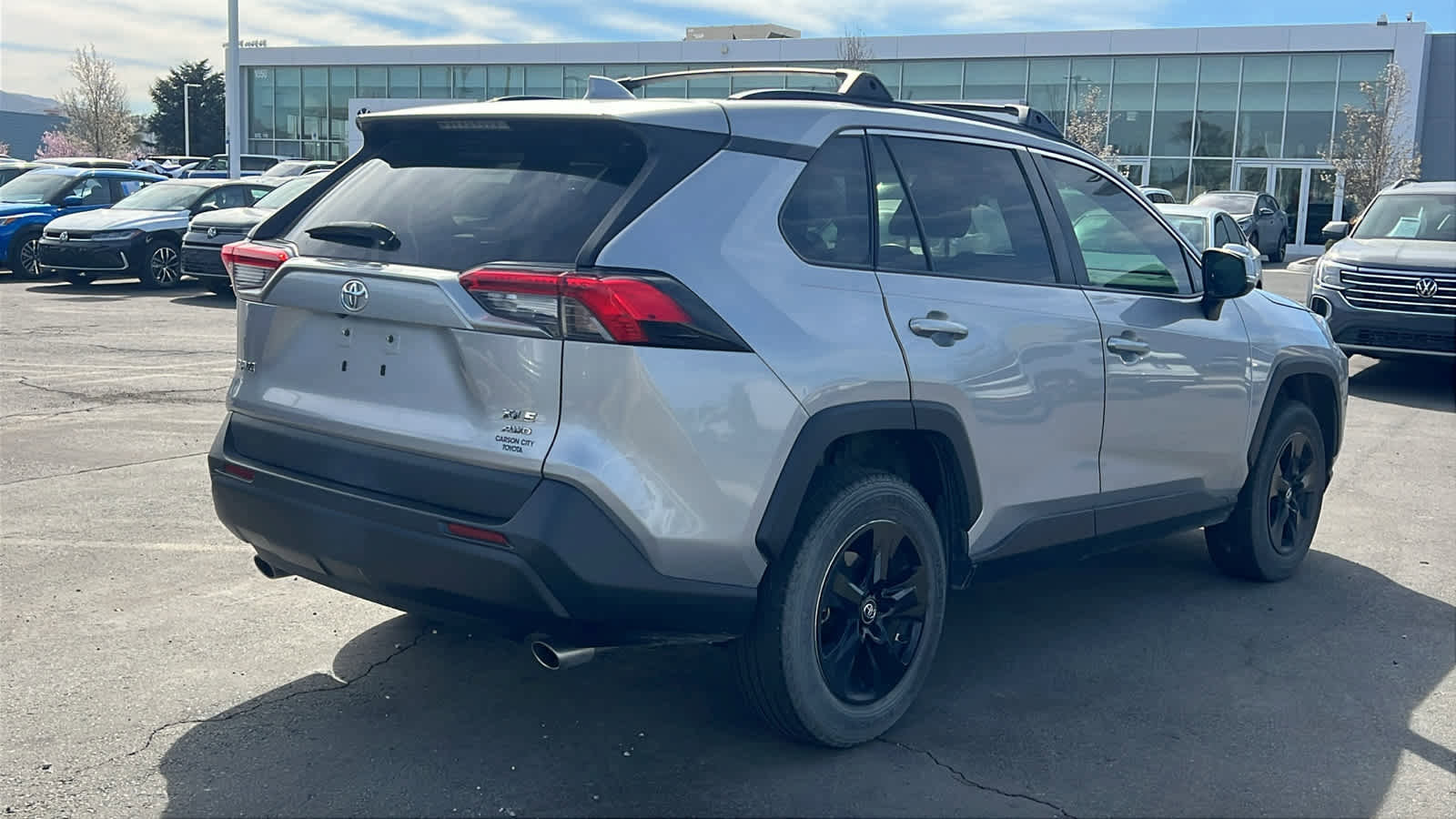 Used 2020 Toyota RAV4 XLE w/ Convenience Package image 5