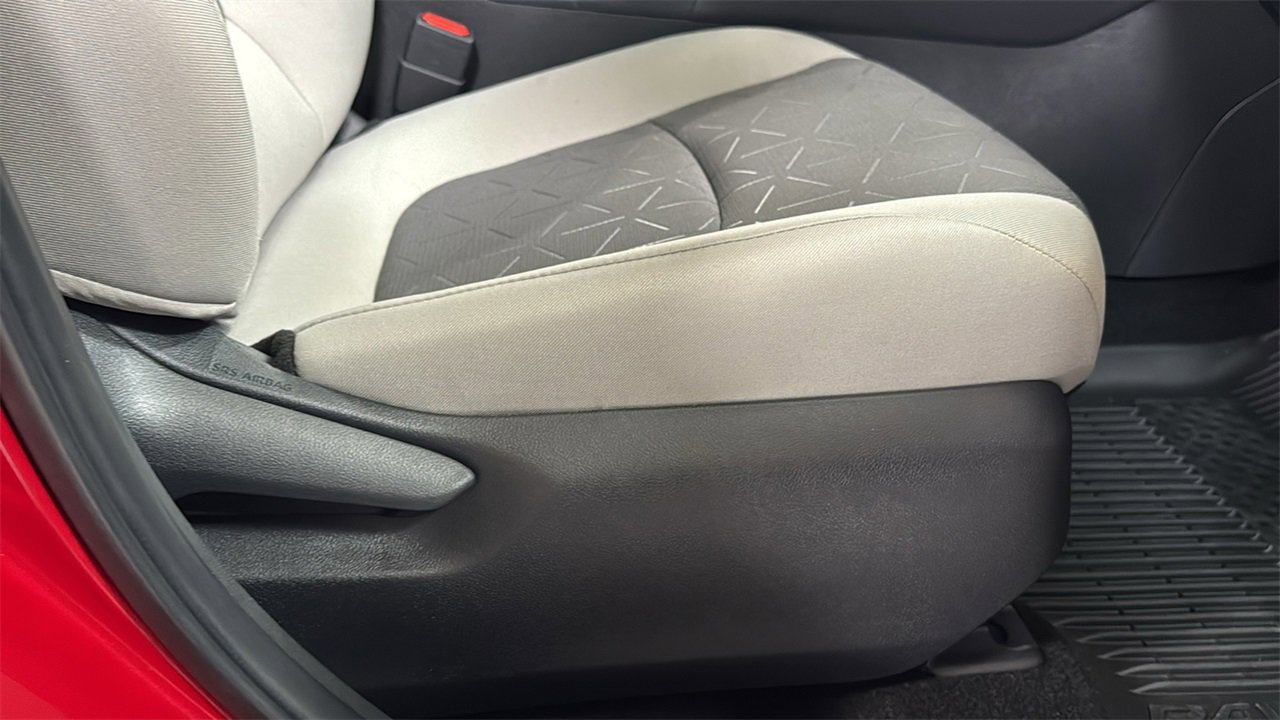 Certified 2025 Toyota RAV4 XLE w/ Convenience Package image 20