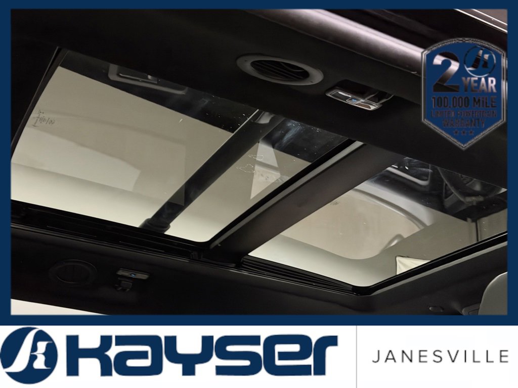 Used 2022 Ford Explorer Timberline image 2