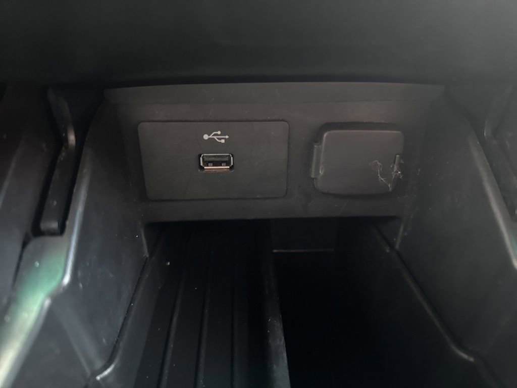 Used 2018 Ford Explorer XLT image 22