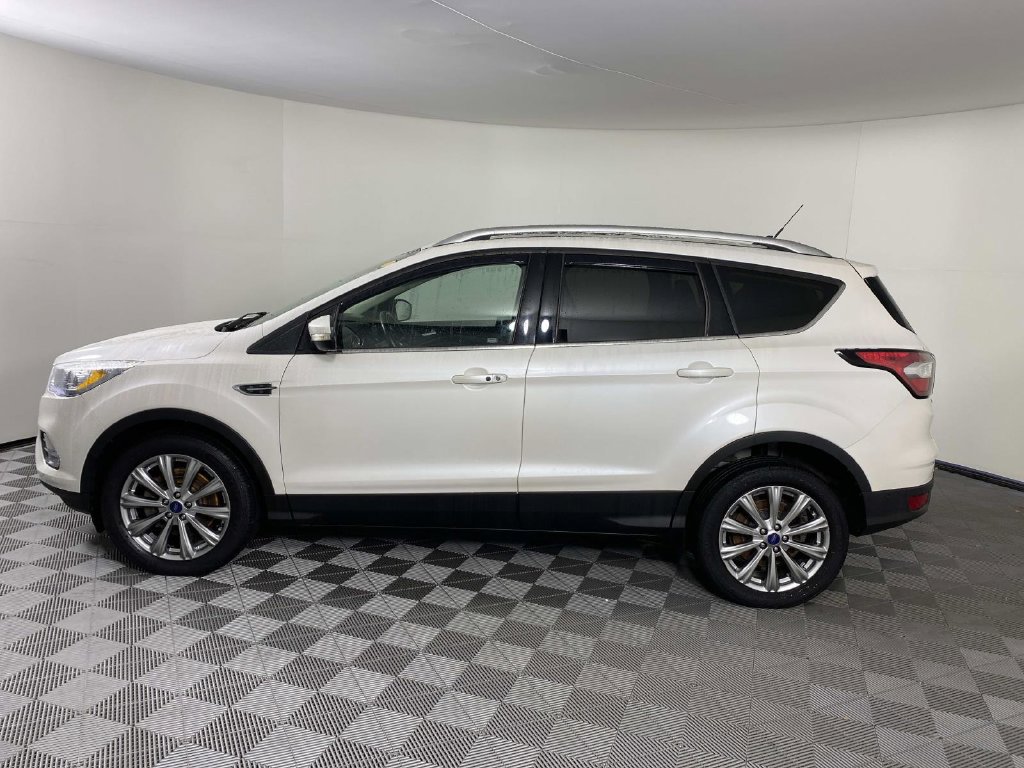 Used 2018 Ford Escape Titanium AWD/4WD image 5