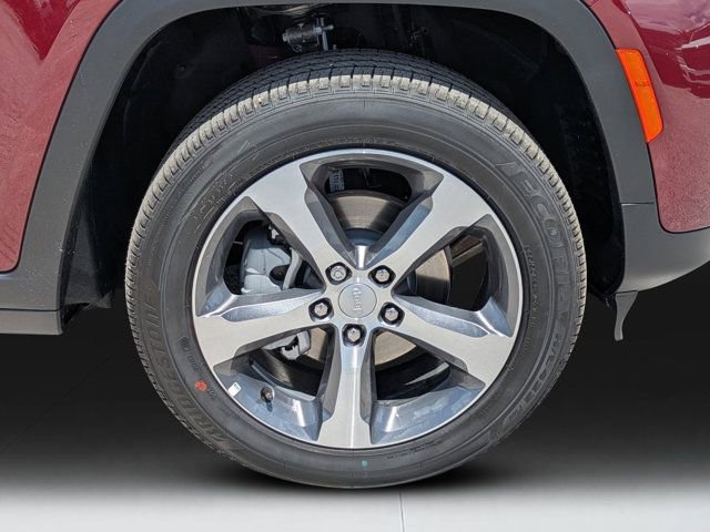New 2025 Jeep Grand Cherokee Limited w/ Trailer Tow Package image 9