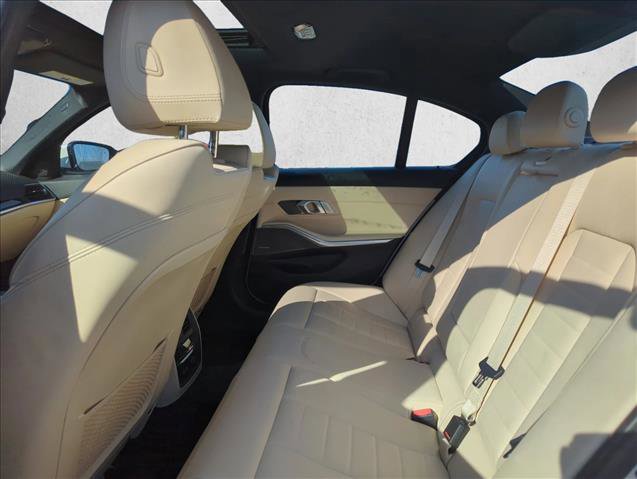 Used 2019 BMW 330i xDrive Sedan w/ Premium Package image 16