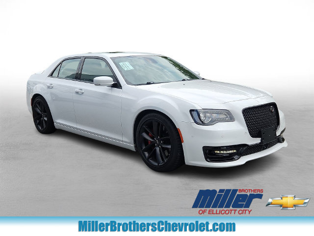 Used 2023 Chrysler 300 C
