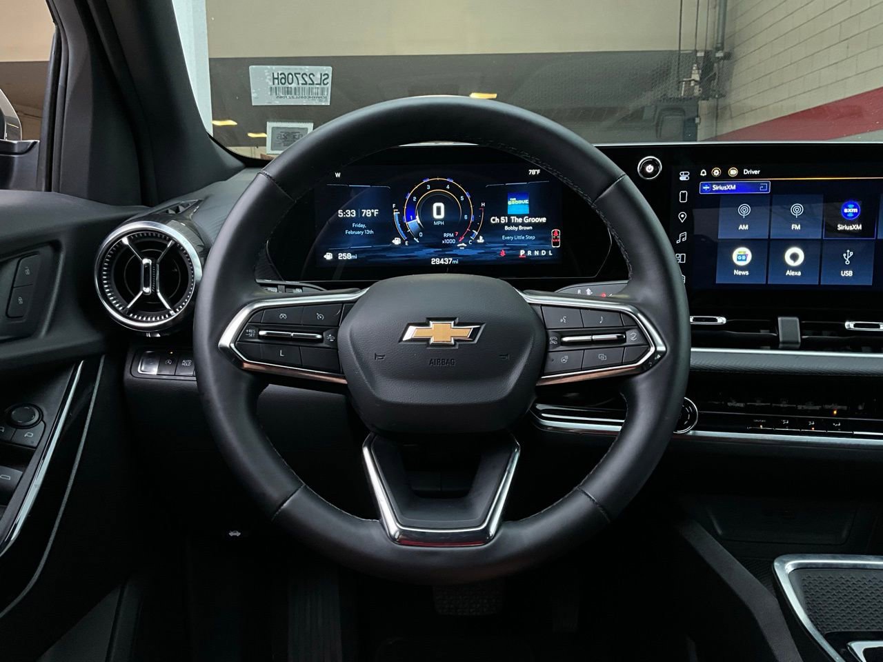 Used 2025 Chevrolet Equinox LT image 31