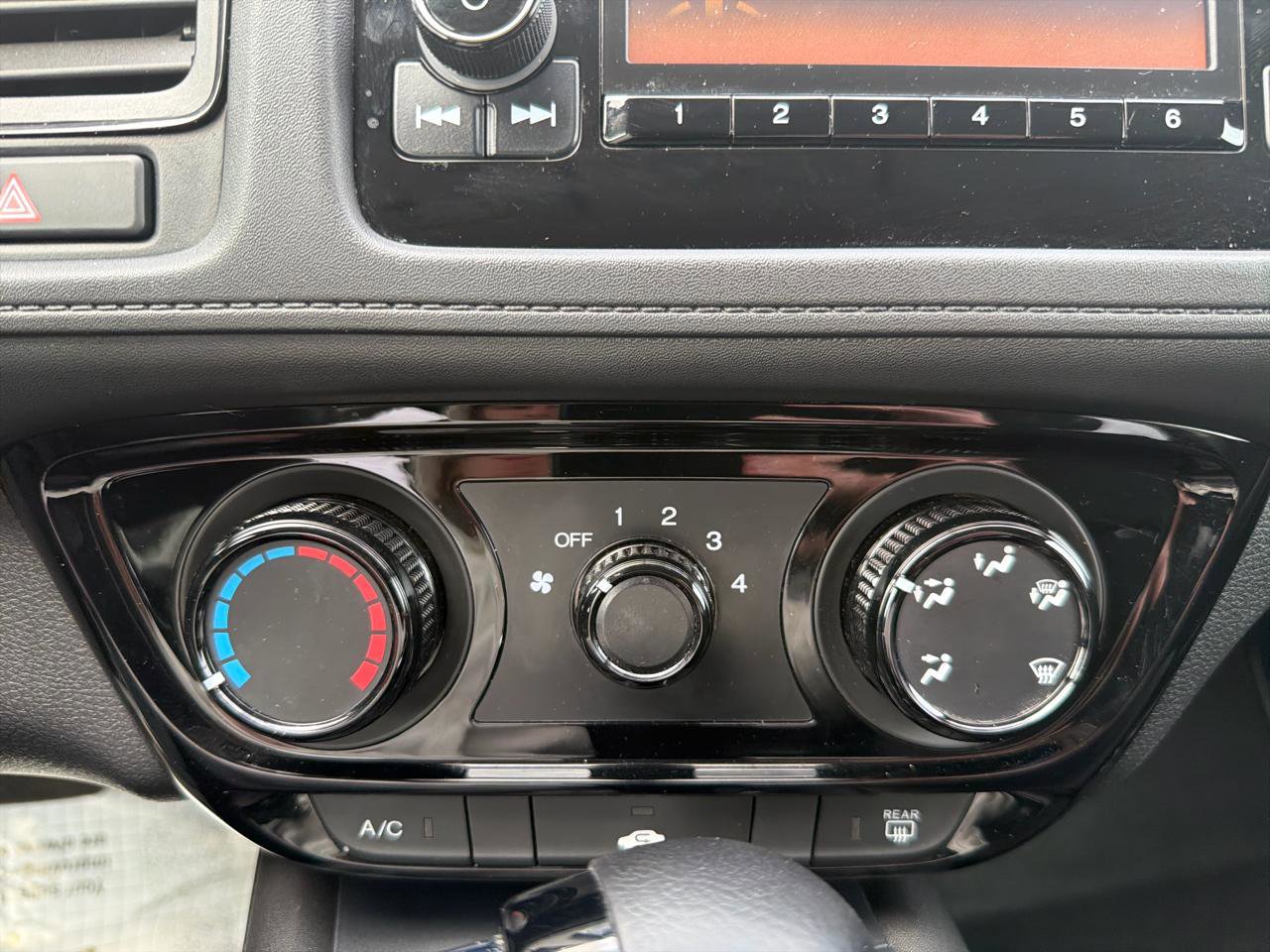 Used 2022 Honda HR-V LX image 24