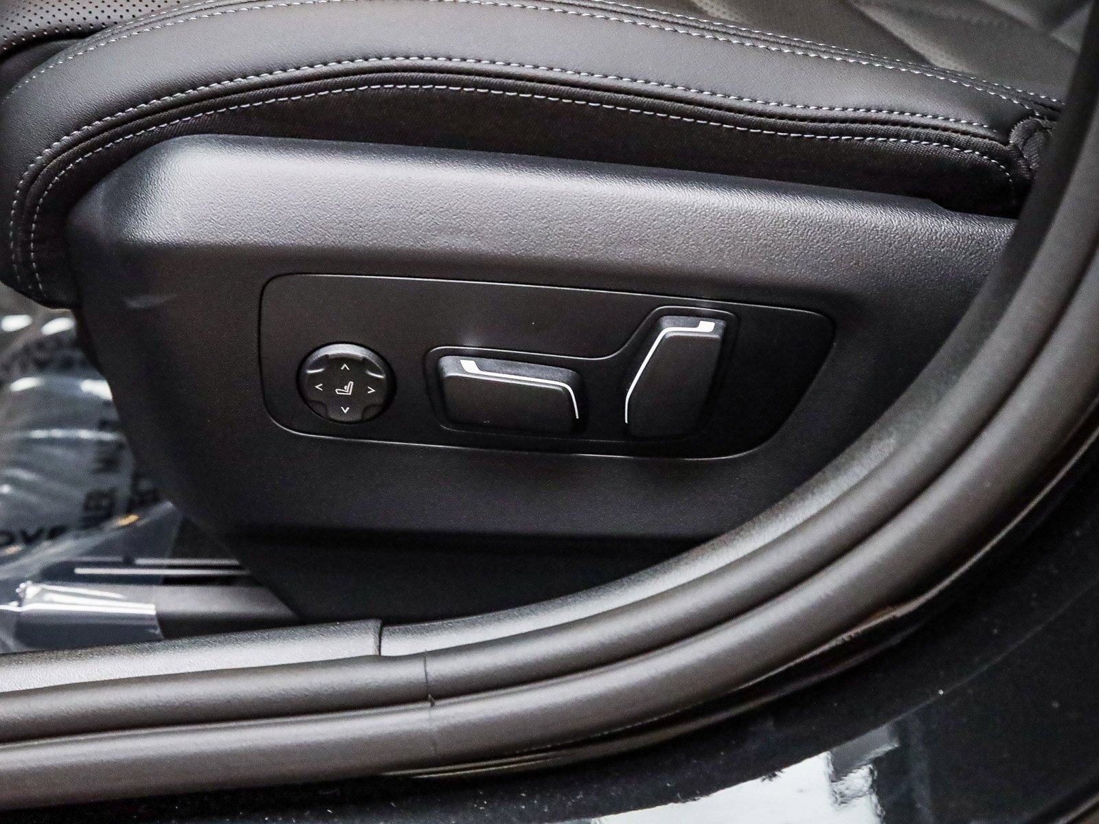 New 2026 BMW 530i w/ M Sport Package image 22