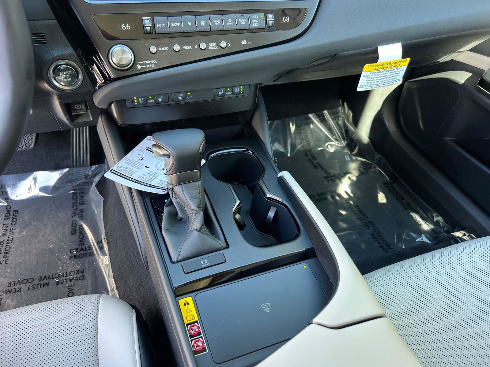 New 2025 Lexus ES 350 w/ Premium Package image 25