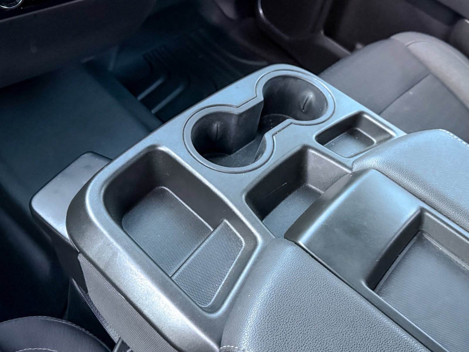 Used 2023 Chevrolet Silverado 1500 LT image 30