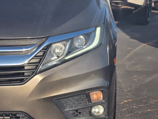 Used 2019 Honda Odyssey EX image 3