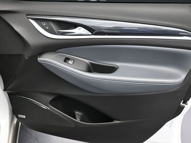 Used 2024 Buick Enclave Premium image 32