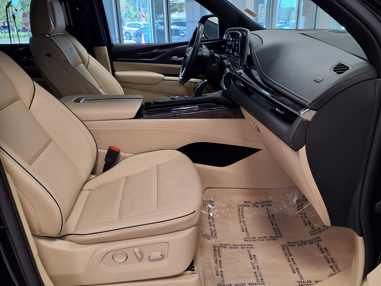 Certified 2023 Cadillac Escalade Premium Luxury RWD image 10