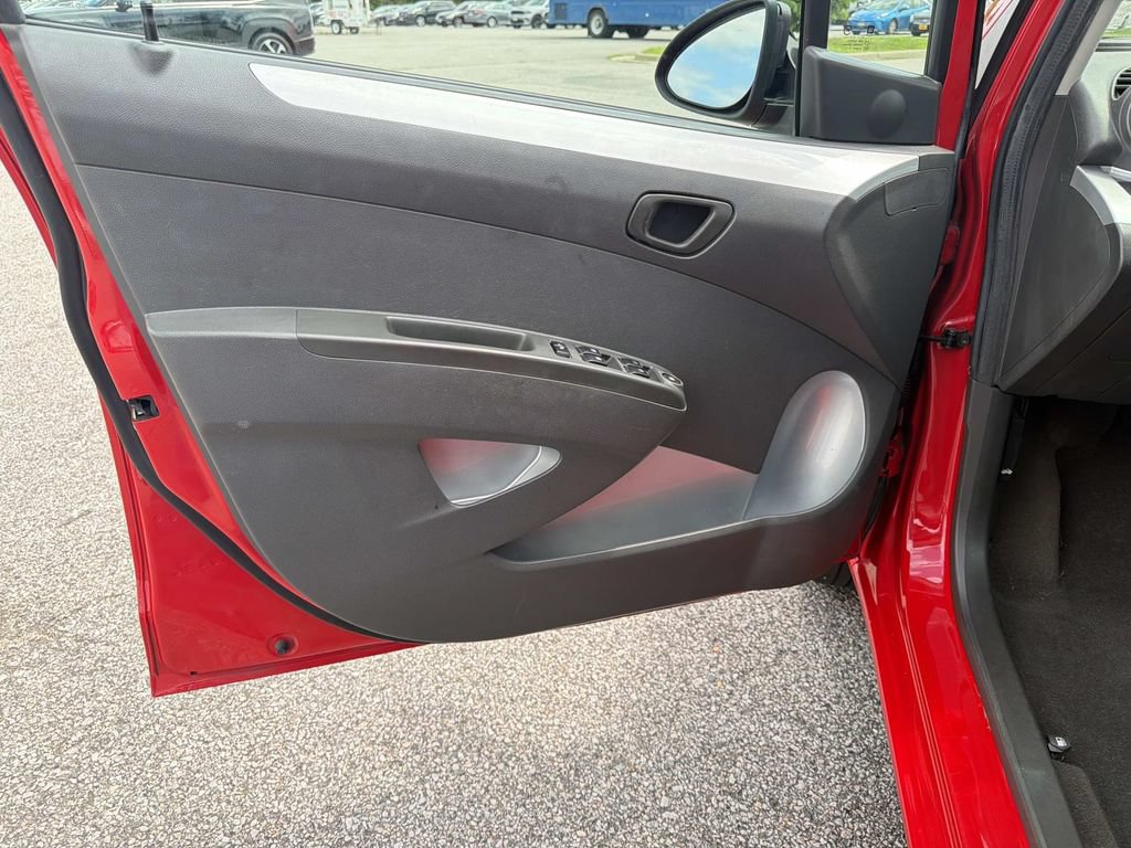 Used 2014 Chevrolet Spark LT FWD image 12