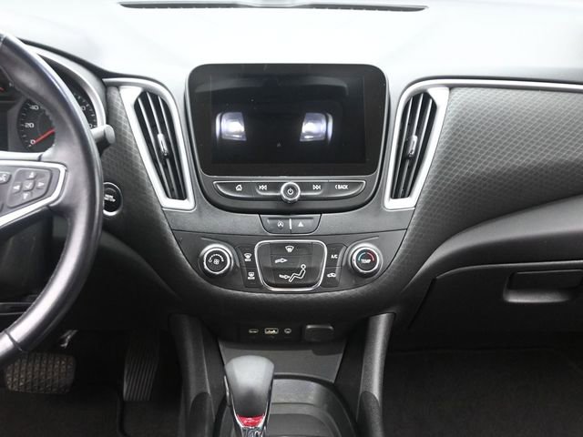 Used 2021 Chevrolet Malibu RS FWD image 25