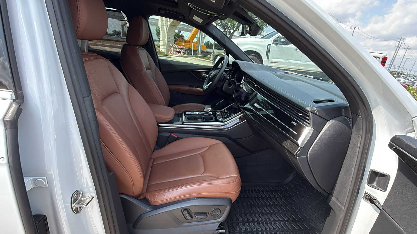 Used 2023 Audi Q7 3.0T Prestige AWD/4WD image 30