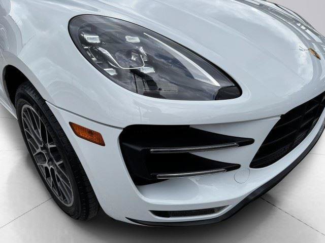 Used 2017 Porsche Macan Turbo AWD/4WD image 11