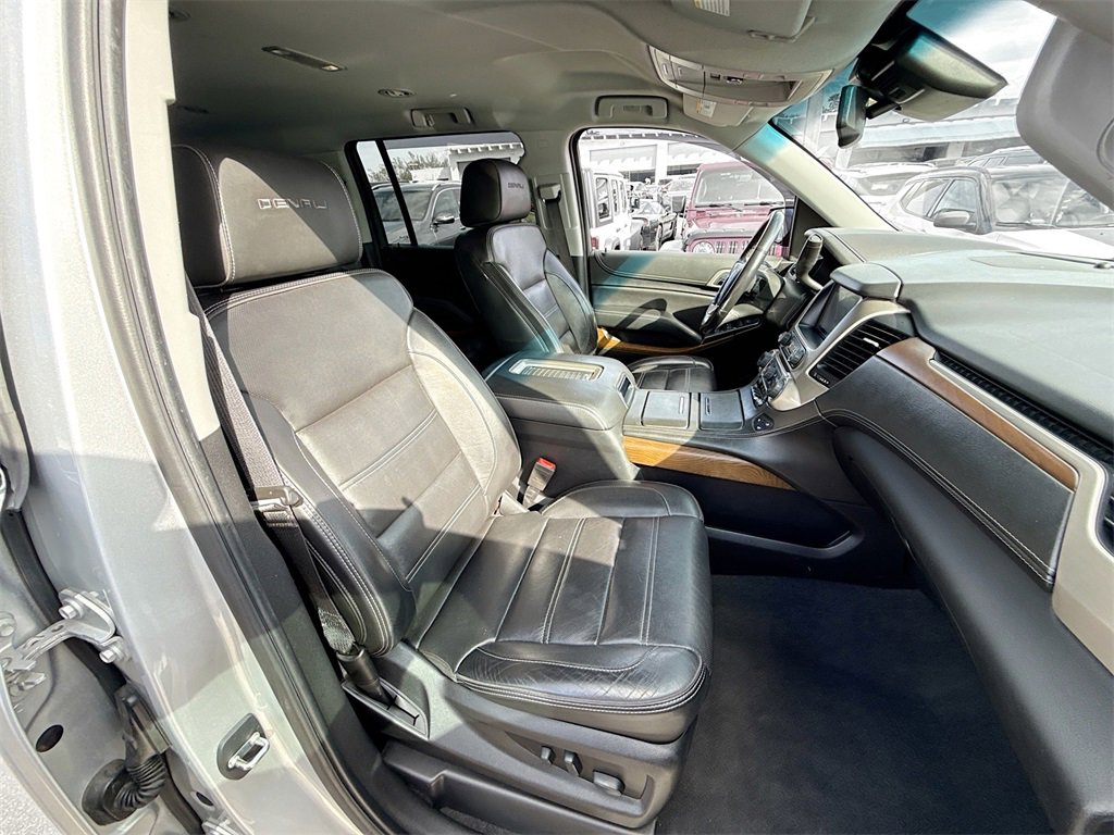 Used 2020 GMC Yukon XL Denali image 33