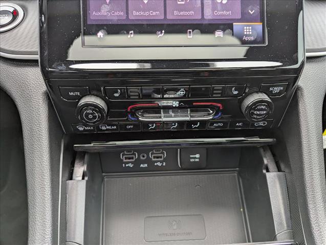 Used 2025 Jeep Grand Cherokee Laredo image 18