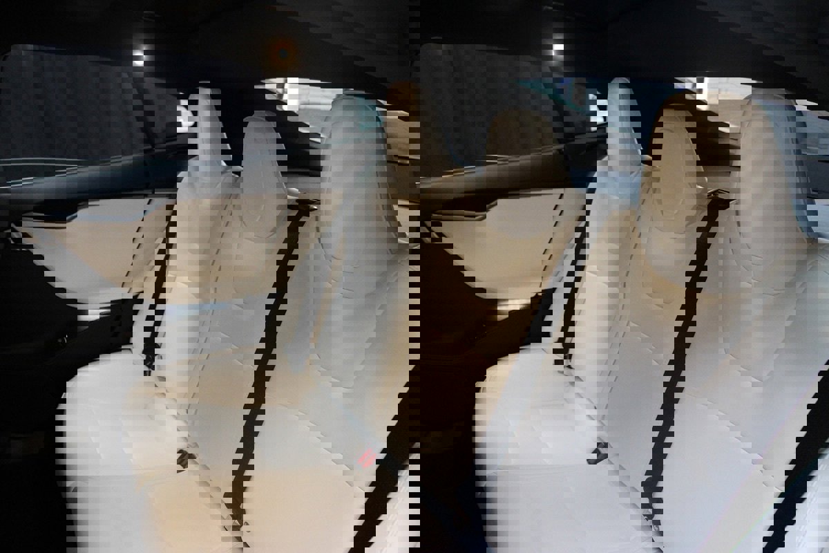 Used 2020 Tesla Model S Long Range AWD image 59