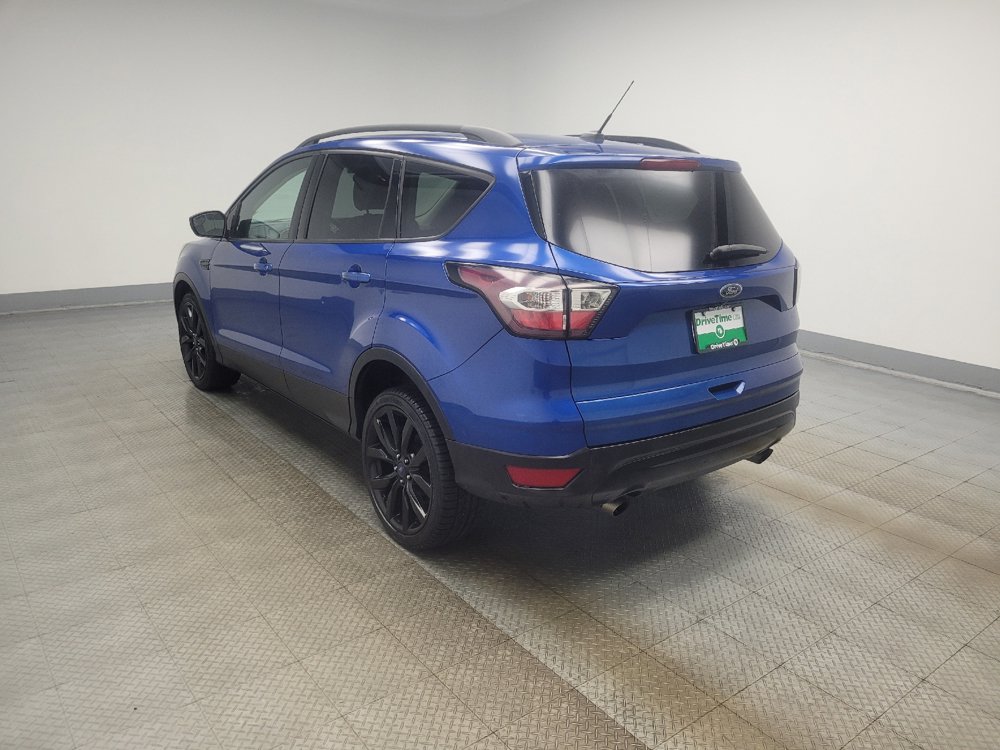 Used 2017 Ford Escape SE w/ SE Sport Appearance Package AWD/4WD image 3